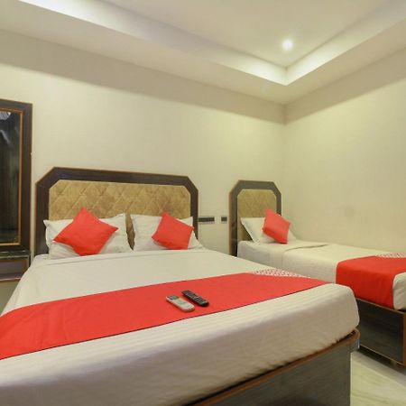 Oyo 15948 Hotel Srees Tiruchirappalli Eksteriør billede