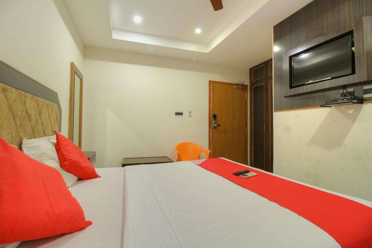 Oyo 15948 Hotel Srees Tiruchirappalli Eksteriør billede