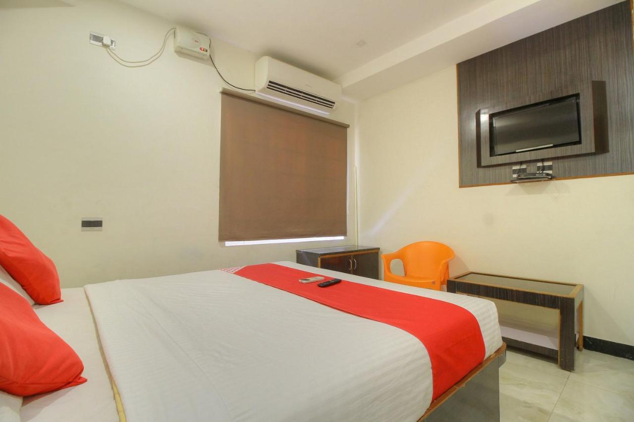 Oyo 15948 Hotel Srees Tiruchirappalli Eksteriør billede