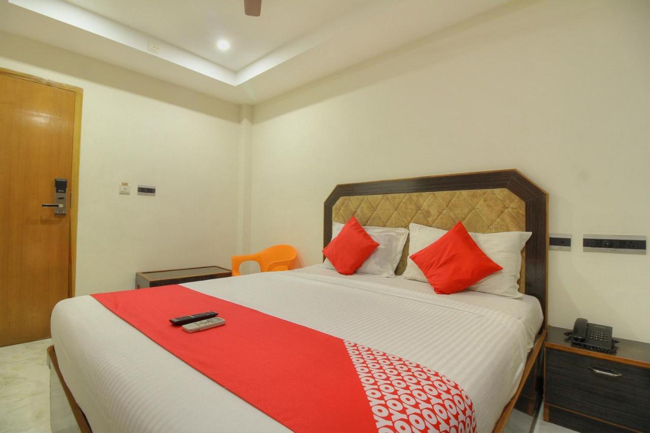 Oyo 15948 Hotel Srees Tiruchirappalli Eksteriør billede